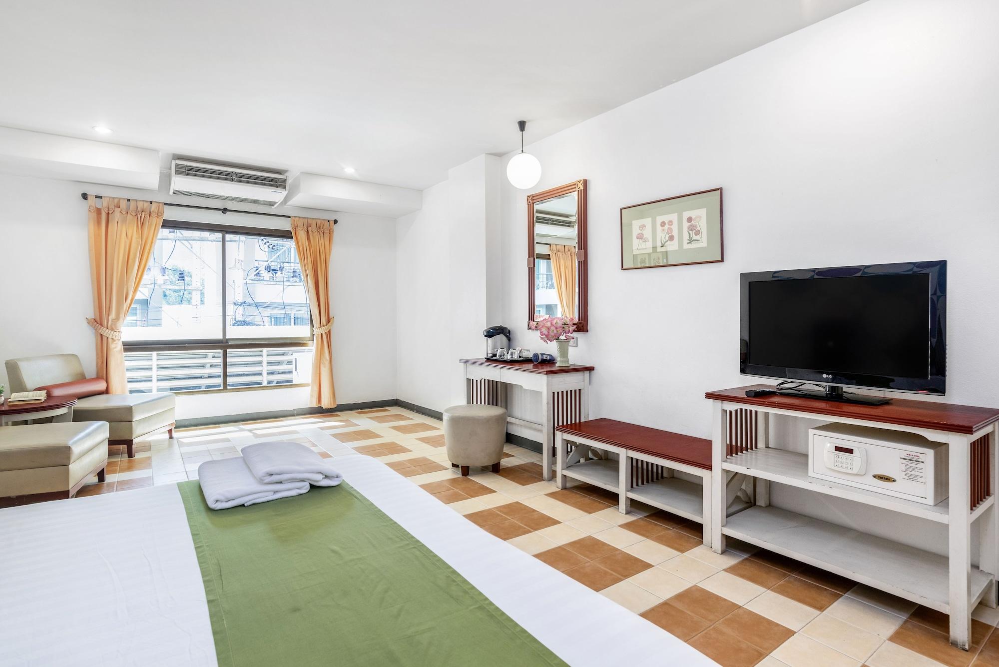 Sawasdee Sea View Hotel Патая Екстериор снимка