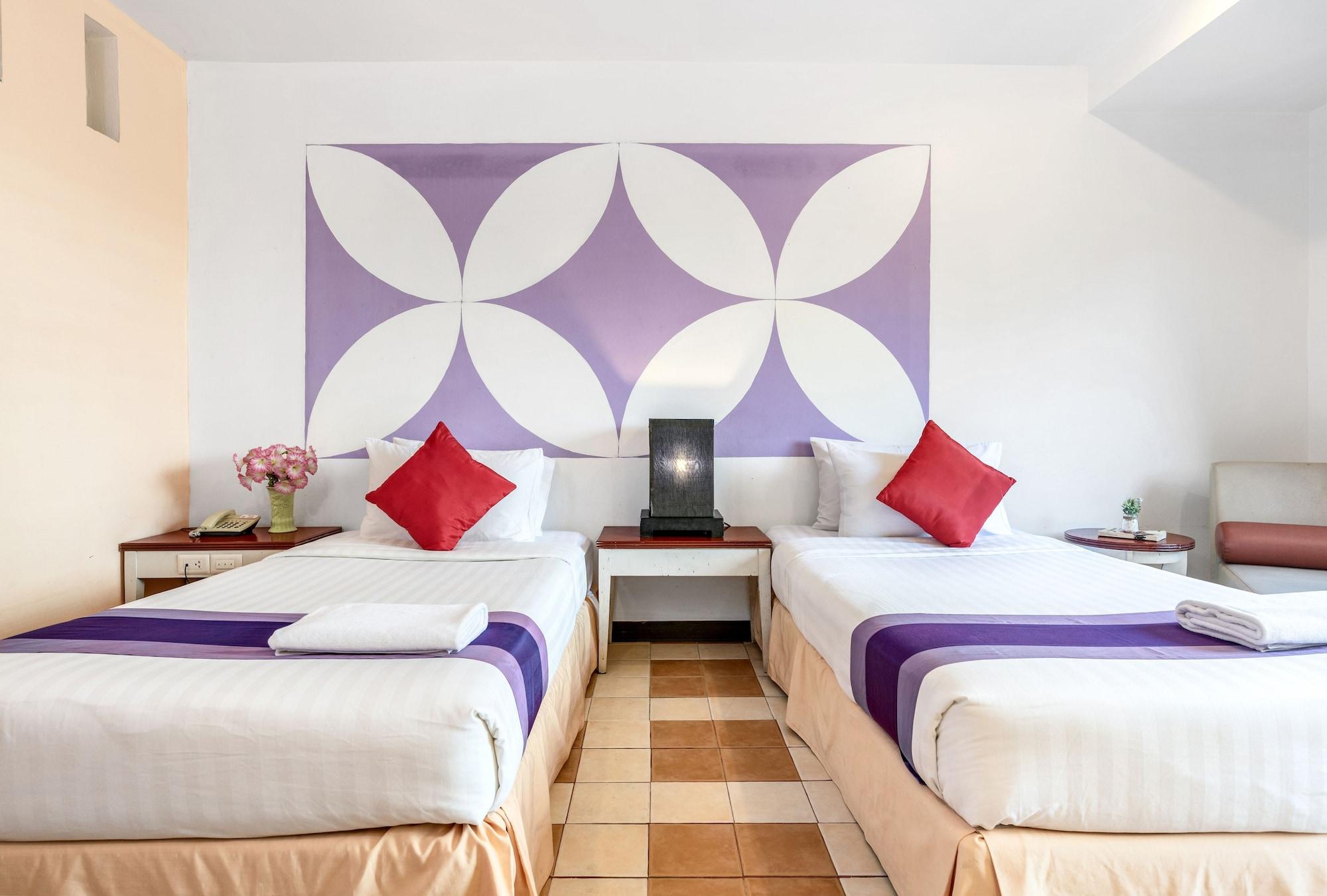 Sawasdee Sea View Hotel Патая Екстериор снимка
