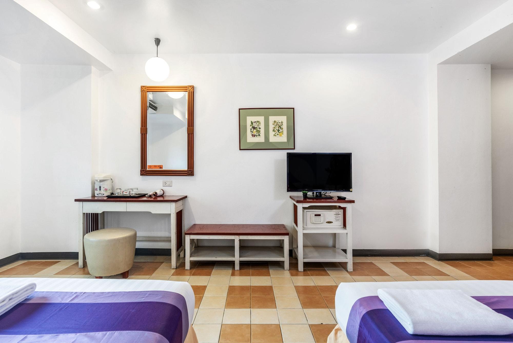 Sawasdee Sea View Hotel Патая Екстериор снимка