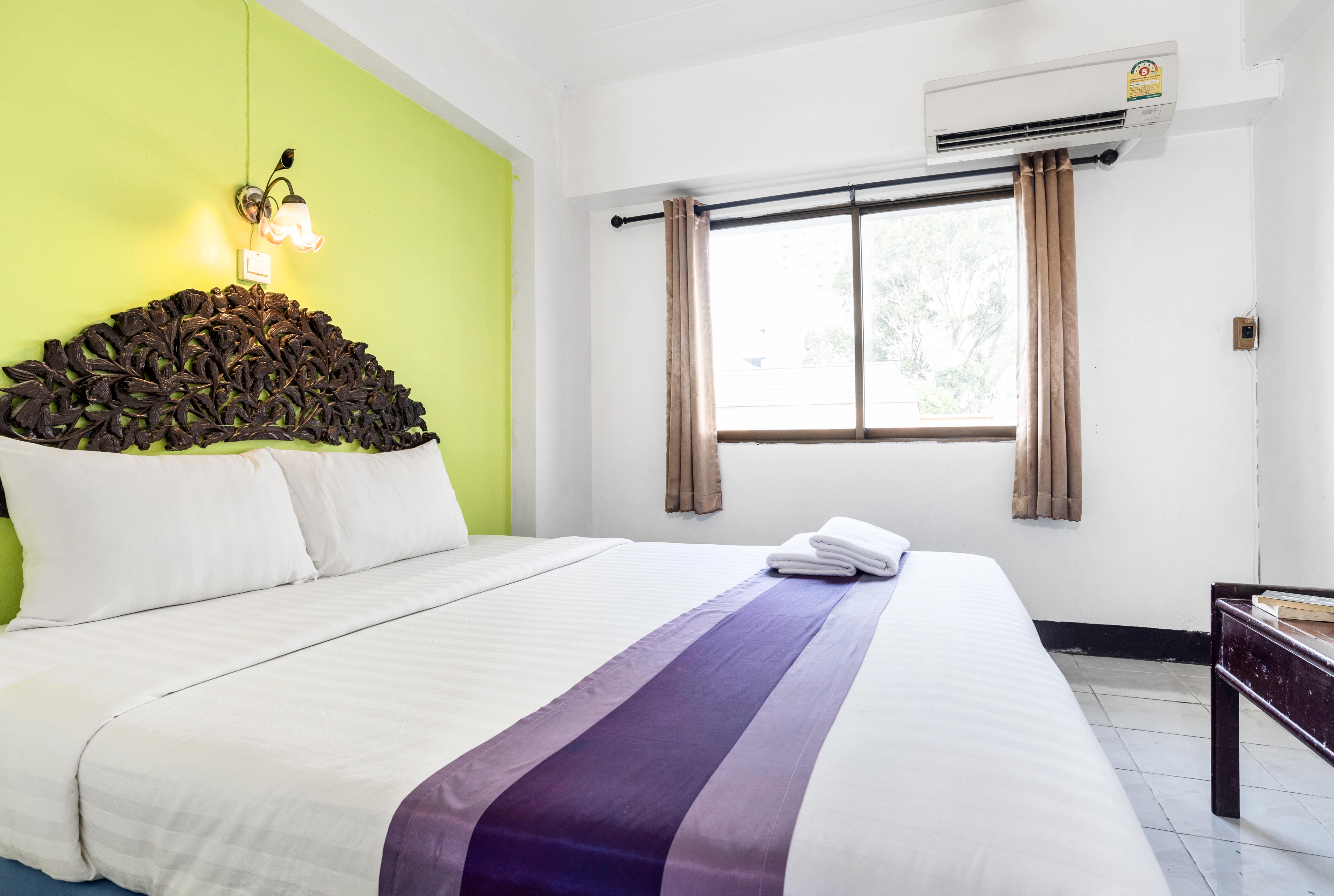 Sawasdee Sea View Hotel Патая Екстериор снимка