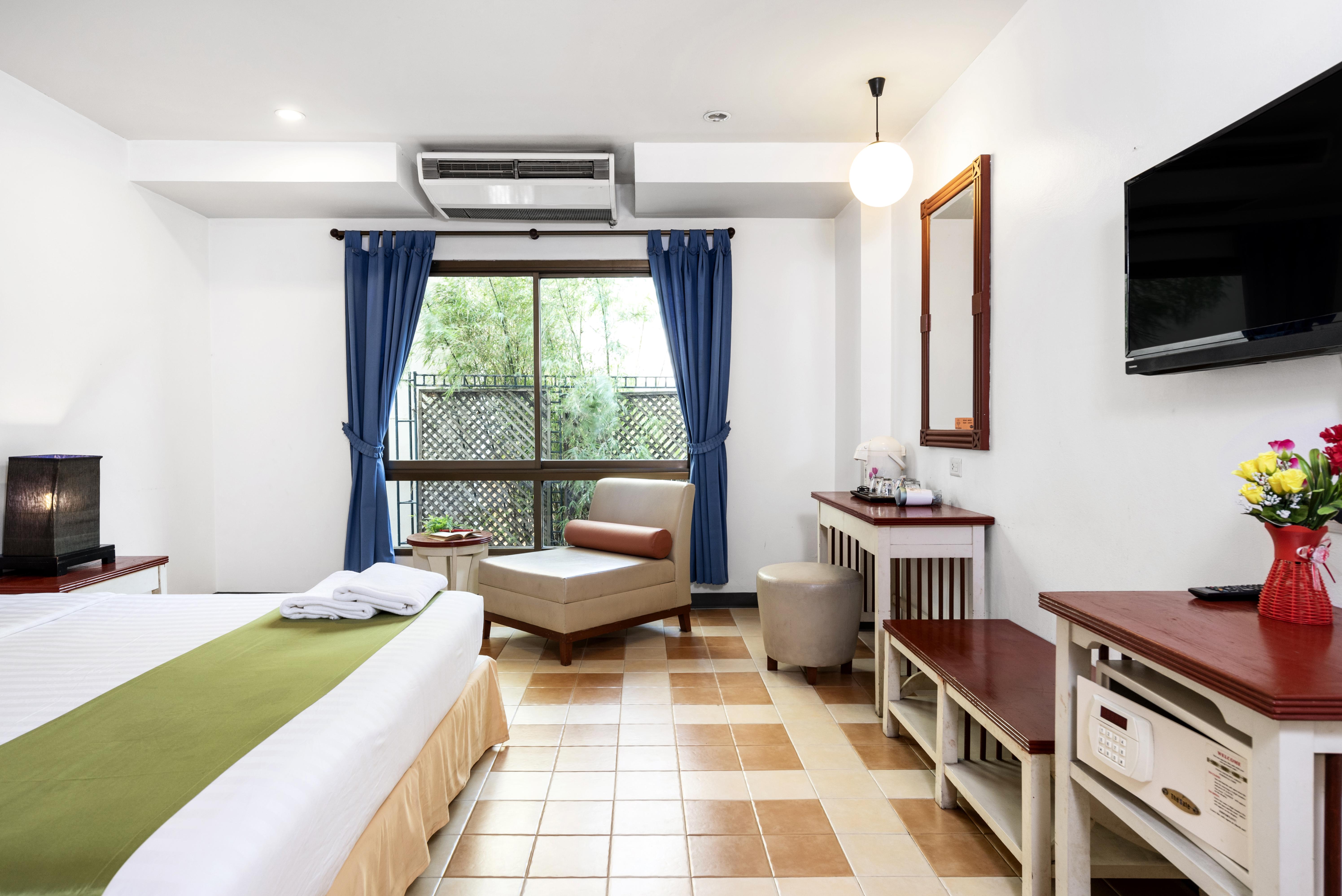 Sawasdee Sea View Hotel Патая Екстериор снимка